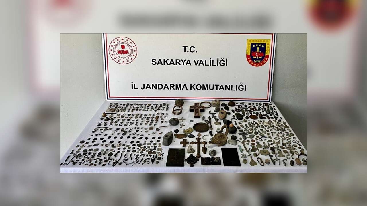 Sakarya'da Bizans dönemine ait 589 eser ele geçirildi!