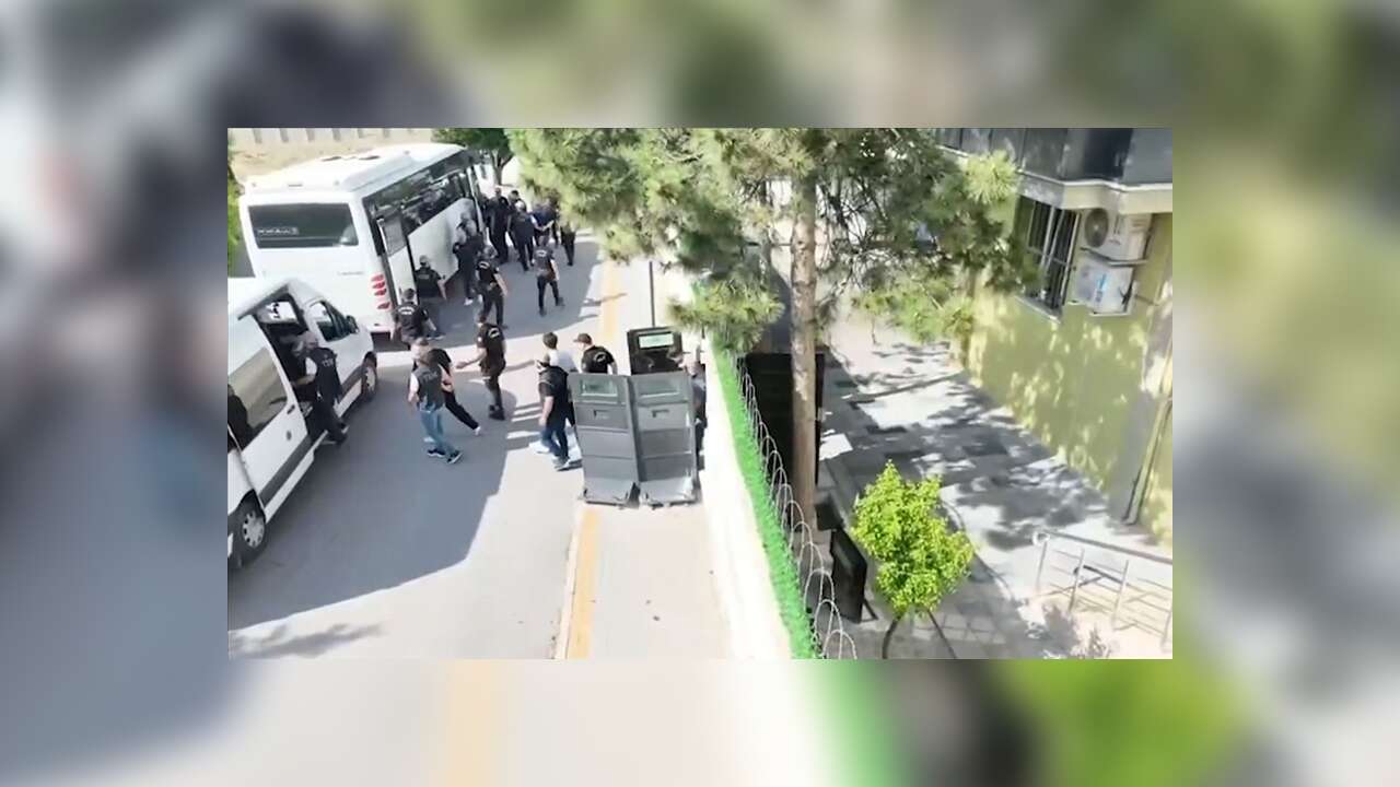 FETÖ'ye yönelik son 2 haftada düzenlenen operasyonlarda 67 şüpheli tutuklandı