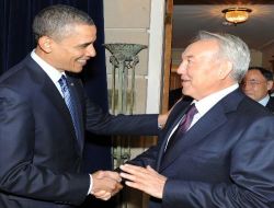Kazak Lider Nazarbayev, Obama İle Görüştü!