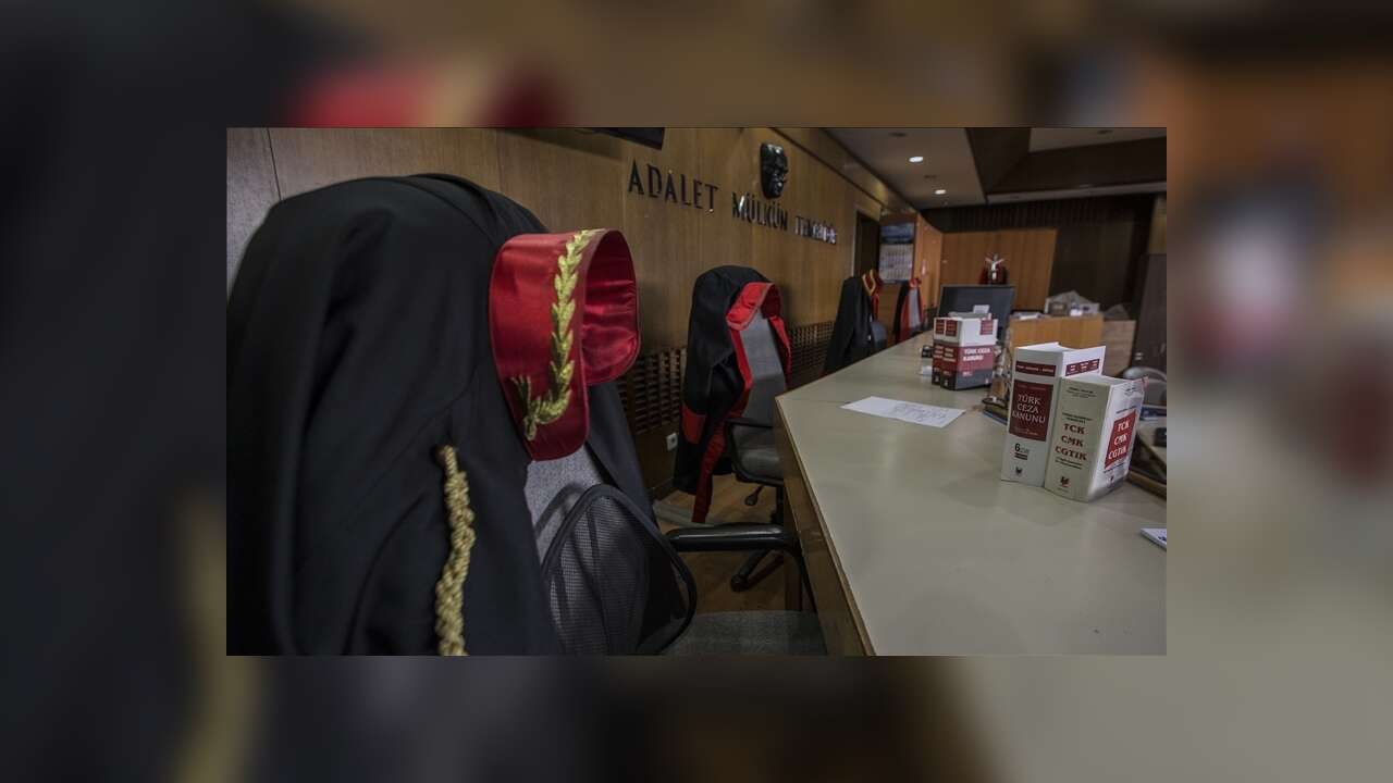 CHP İstanbul İl Başkanlığı binasının suç gelirleriyle alındığı iddia edildi