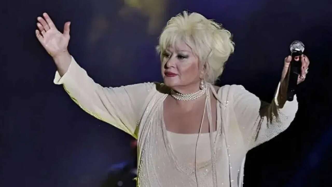 Sanatçı Muazzez Abacı vefat etti!