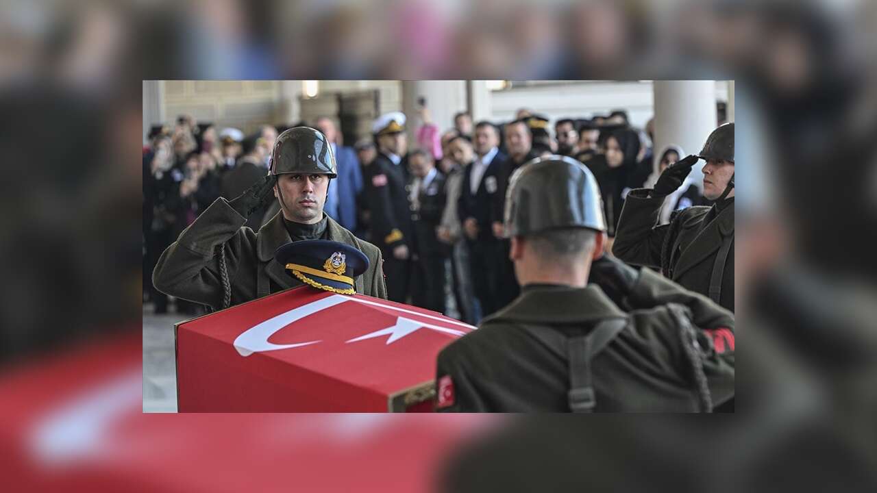 Şehit Hava Pilot Yarbay Gökhan Korkmaz için İstanbul'da cenaze töreni düzenlendi