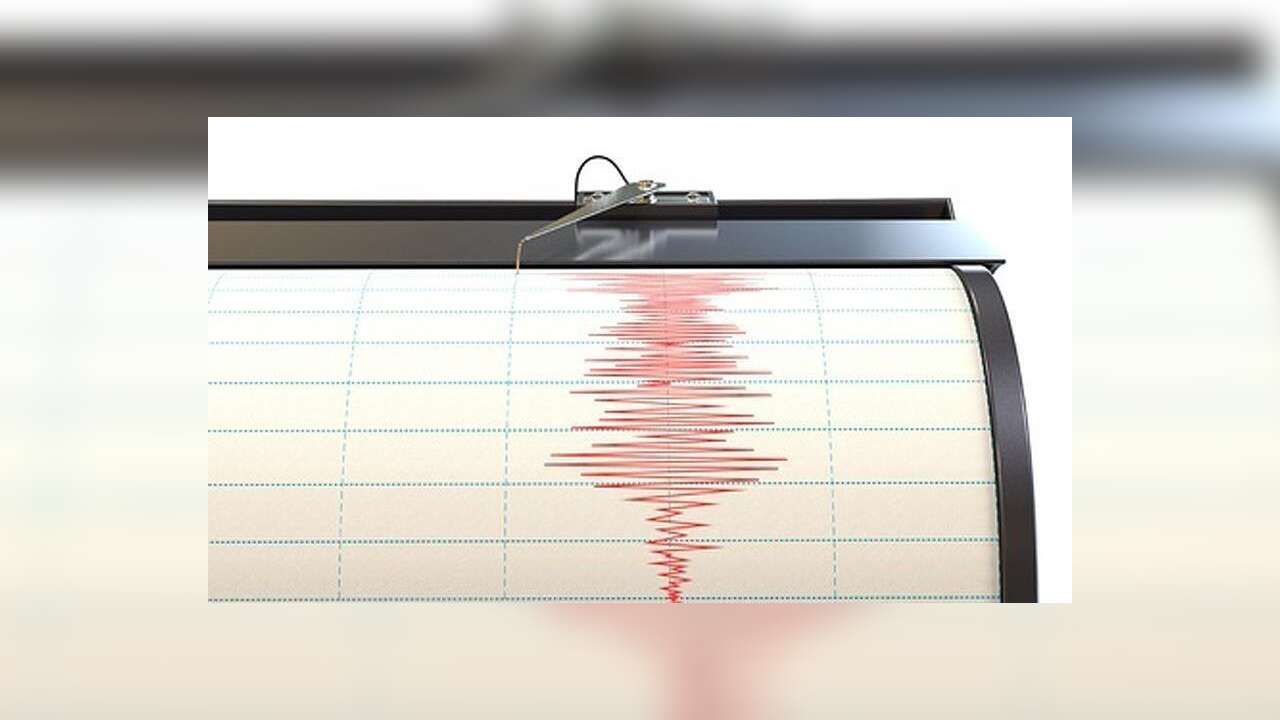 Ege Denizi'nde 4 büyüklüğünde DEPREM