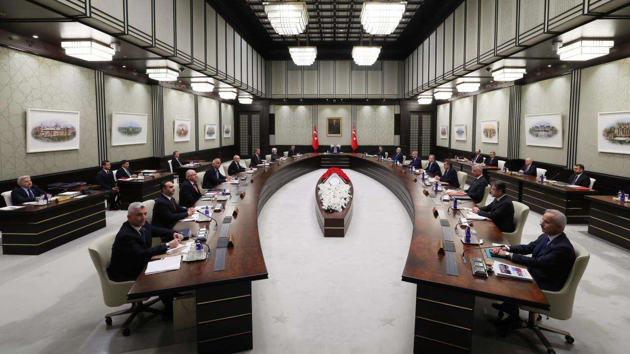 KABİNE TOPLANTISI BAŞLADI