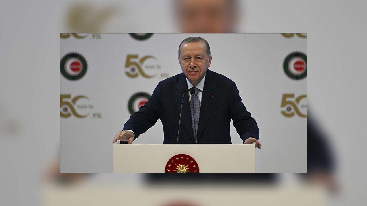 Cumhurbaşkanı Erdoğan: Alın teri ve emek hiçbir ideolojiye ipotek edilemeyecek kadar kutsaldır