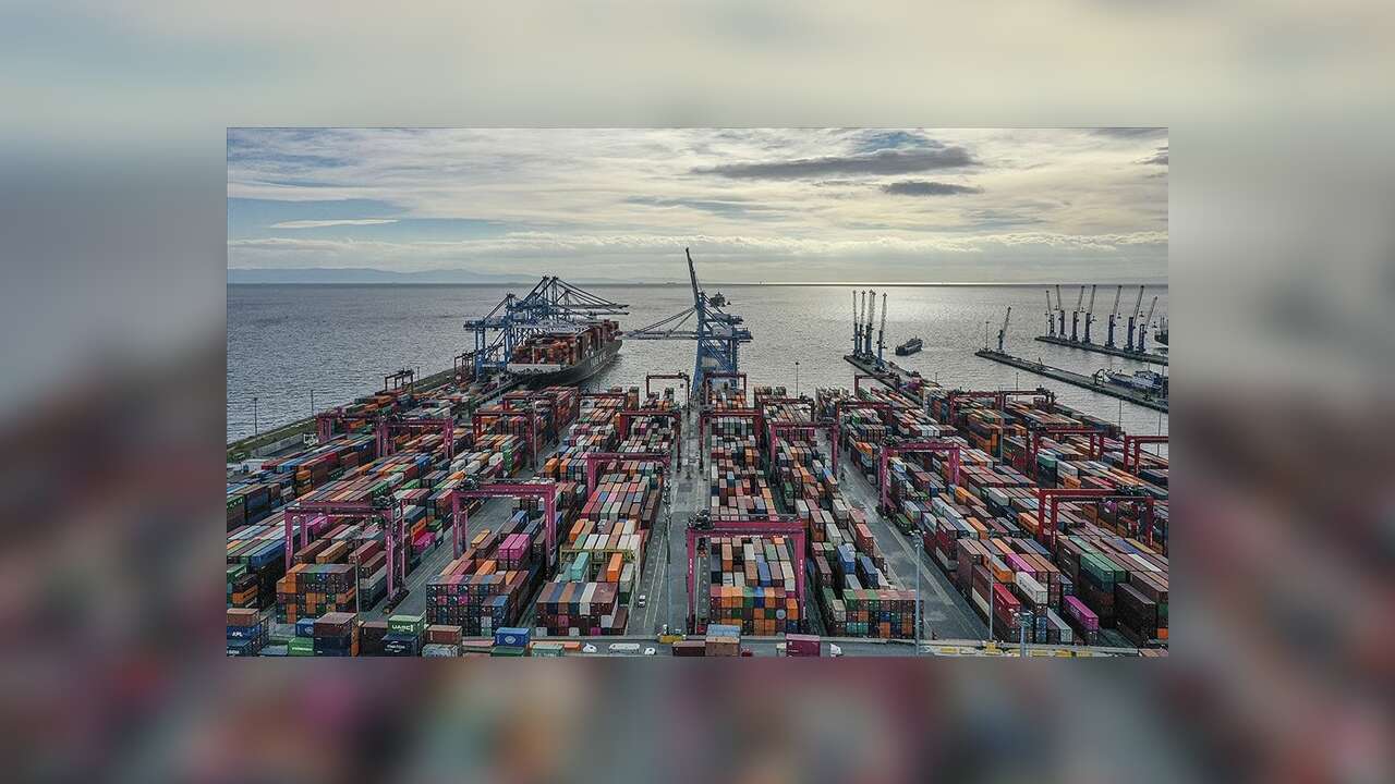 Ticaret Bakanlığı, 25 ülkeye özel olarak yenilediği rehberle ihracatçılara yol haritası sunuyor