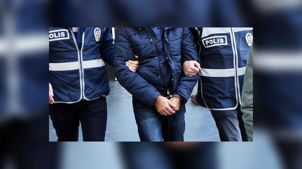 Balıklı Rum Hastanesi'nde SGK'yi 112 milyon lira zarara uğrattığı belirlenen 6 zanlı yakalandı