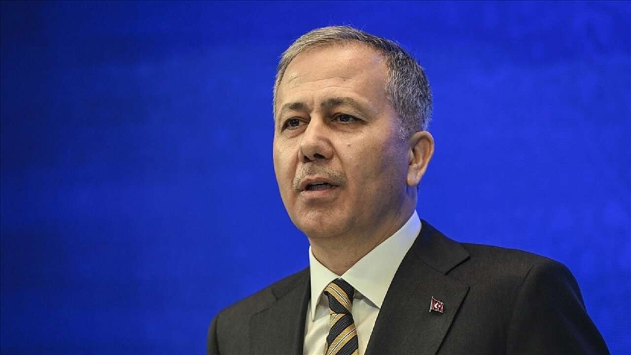 Bakan Yerlikaya, Diyarbakır'daki uyuşturucu operasyonunda 25 şüphelinin yakalandığını bildirdi