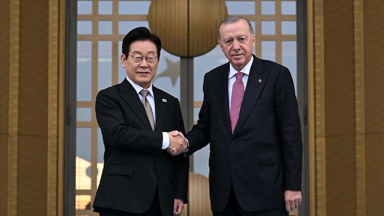 Cumhurbaşkanı Erdoğan, Güney Kore Devlet Başkanı Lee'yi resmi törenle karşıladı