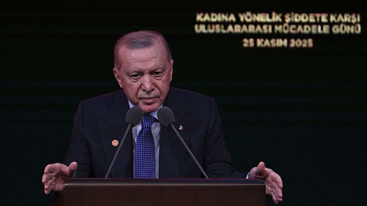 Cumhurbaşkanı Erdoğan: Kadına ve çocuğa karşı şiddet bir insanlık suçudur