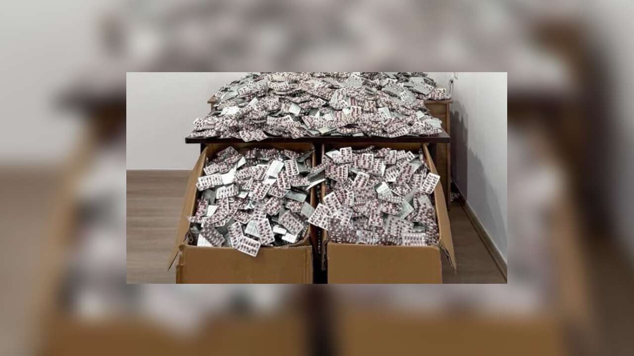 Mersin'de 448 bin uyuşturucu hap ele geçirildi!