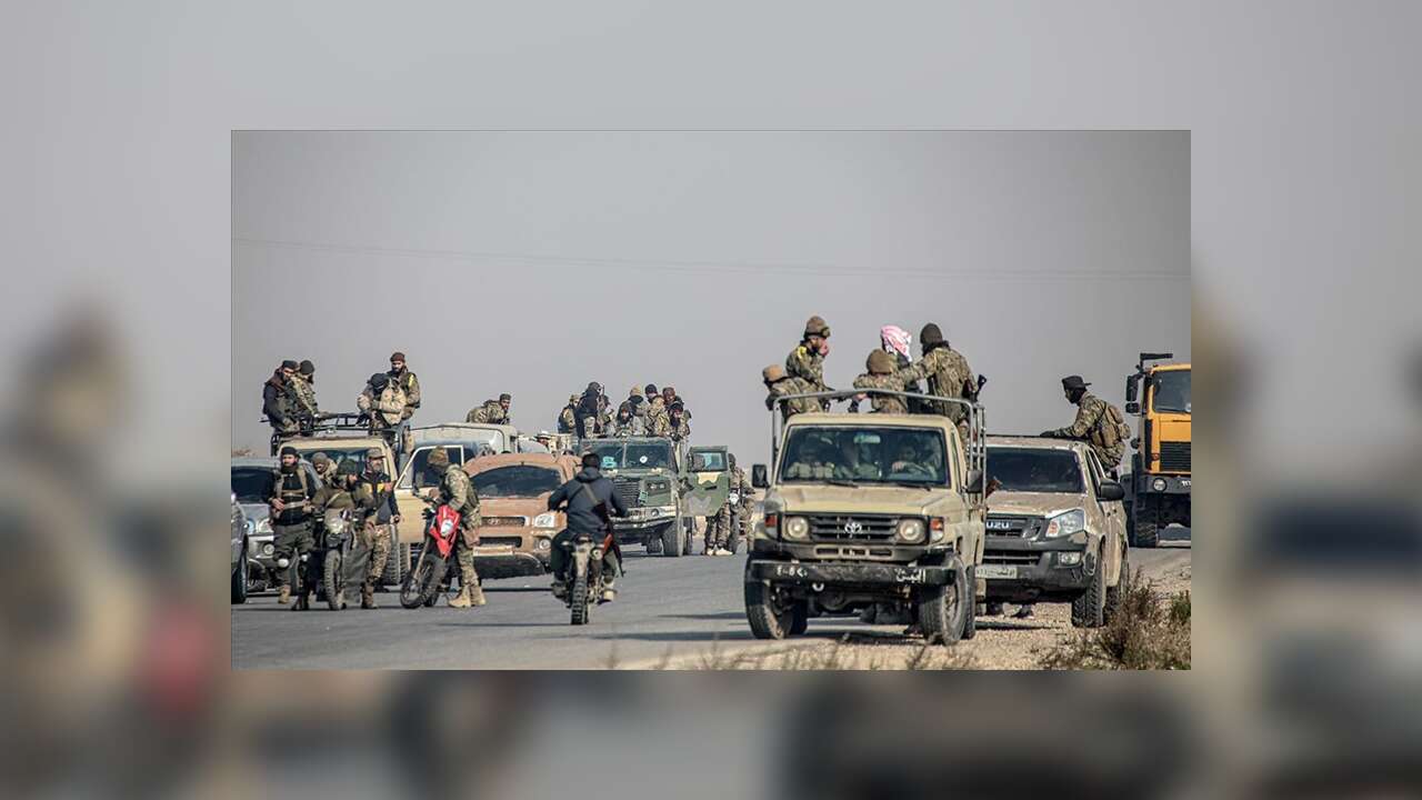 Suriyeli muhaliflerin devrimle sonuçlanan Şam yürüyüşü bir yıl önce bugün başlamıştı
