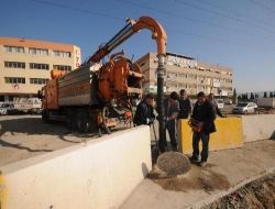 İzmir Büyük Kanal'da Büyük Temizlik Başladı