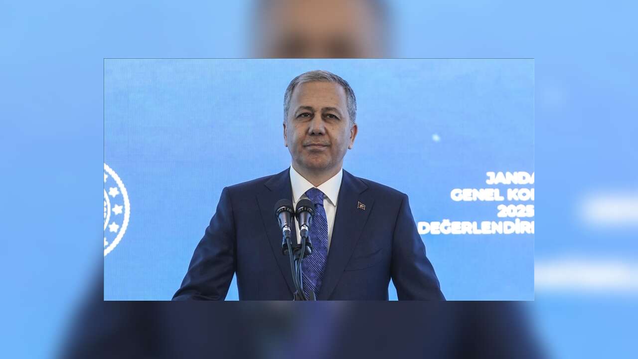 Yerlikaya: Terörsüz Türkiye hedefiyle terörün gölgesinin düştüğü değil, büyük ve güçlü Türkiye'yi konuşacağız