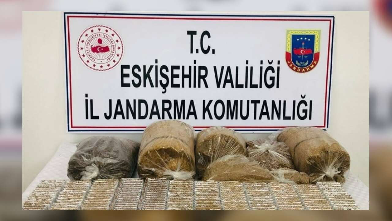 Eskişehir'de kaçakçılık operasyonları: 2 şüpheli yakalandı