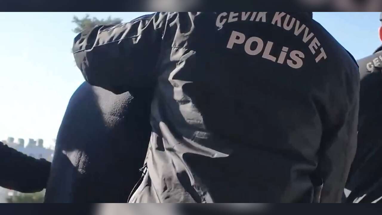 Mersin Limanı'nda İtalya'ya giden konteynerde 44 yabancı uyruklu şahıs yakalandı