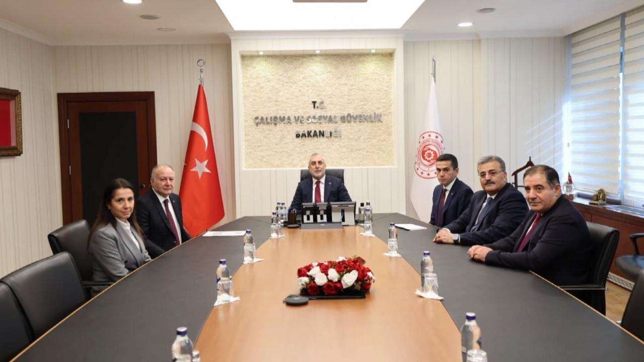 ASGARİ ÜCRETTE İLK TOPLANTI BAŞLADI