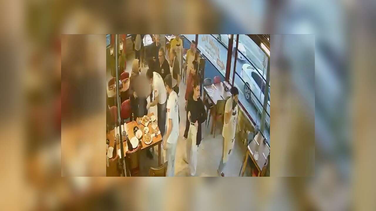 Aydın'da lokanta sahibi fenalaşan müşterisini kalp masajıyla hayata döndürdü