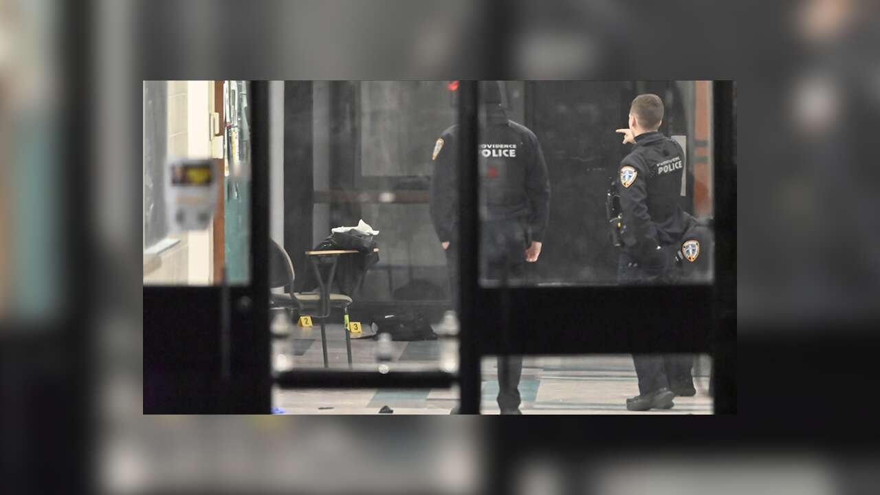 ABD'de Brown Üniversitesindeki saldırıya ilişkin yanlış şüphelinin gözaltına alındığı duyuruldu