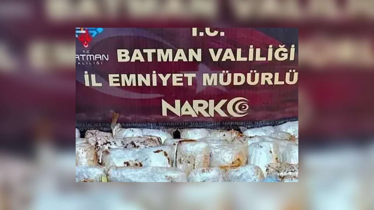 Batman'da bir tırda 37 kilo 900 gram uyuşturucu ele geçirildi