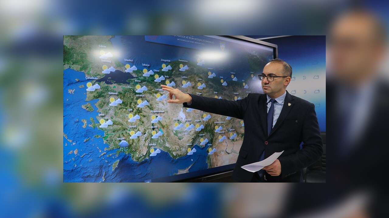 Hafta sonu yurdun batısı yağmurlu, diğer kesimleri az bulutlu geçecek!