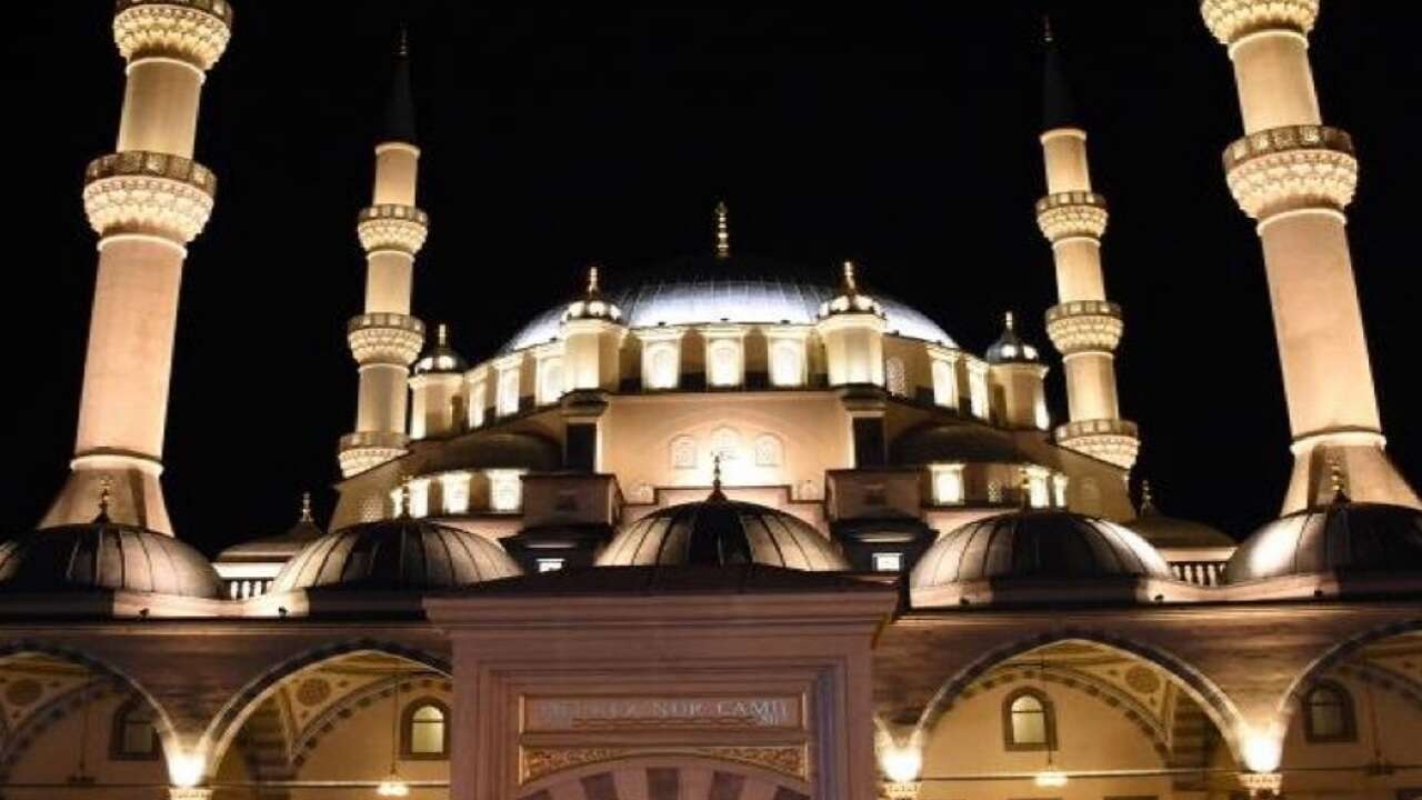 MUKADDES ÜÇ AYLAR YARIN BAŞLIYOR