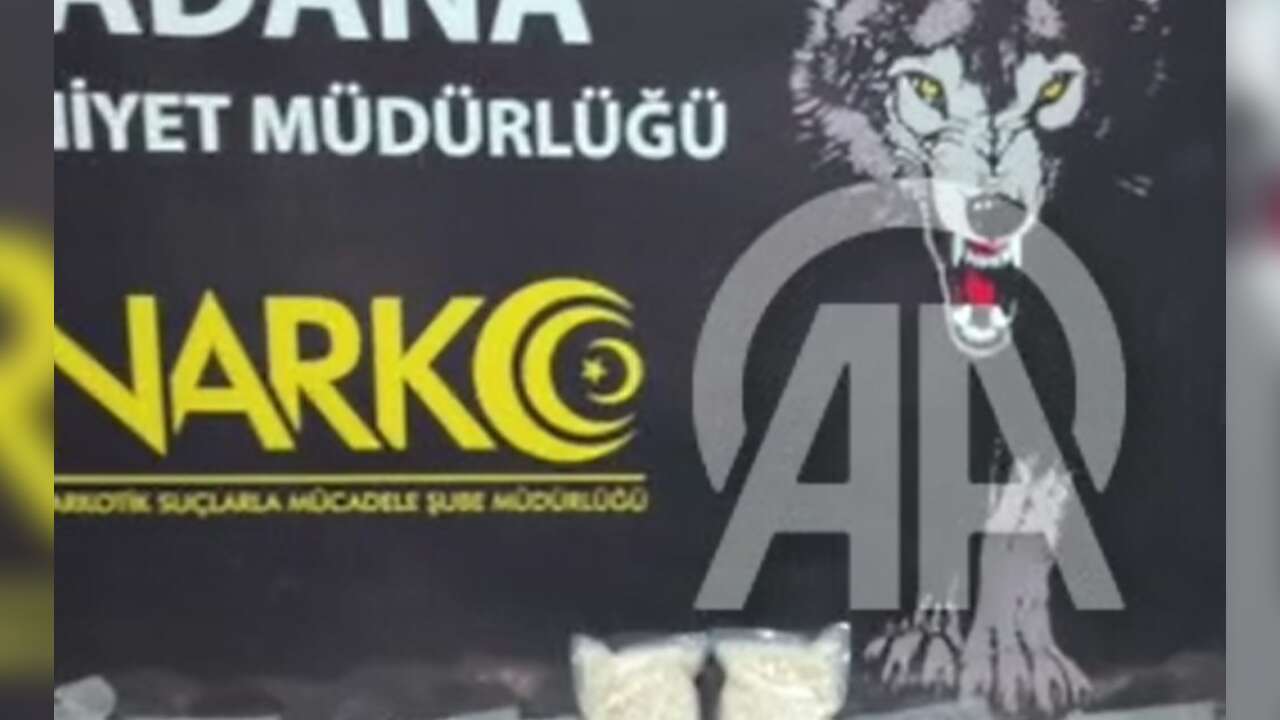 ADANA'da 156 bin 418 uyuşturucu hap ele geçirildi!