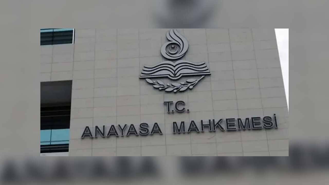 AYM, gümrük müşavirliği için "yüz kızartıcı suç" düzenlemesini iptal etti