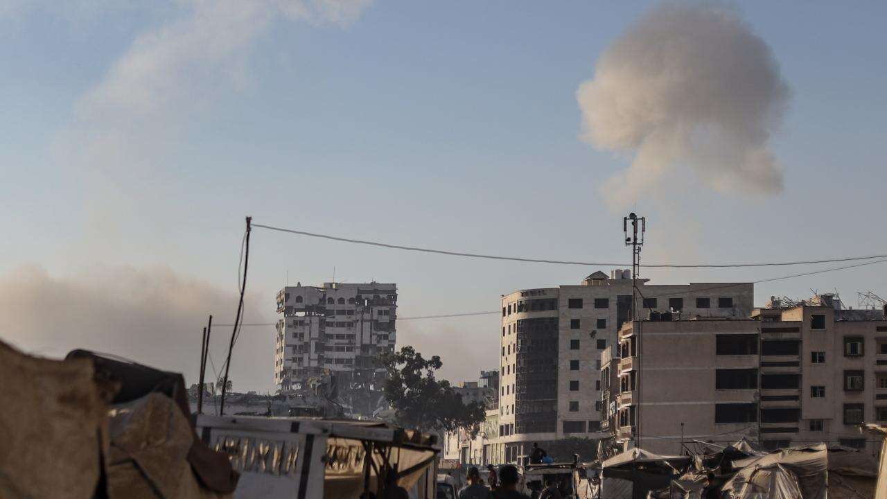 İsrail, ateşkese rağmen Gazze'de bazı bölgelere saldırılar düzenledi