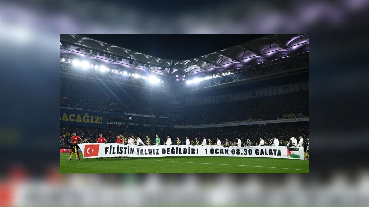 Spor kulüplerinden Galata Köprüsü'nde düzenlenecek Filistin eylemi için çağrı