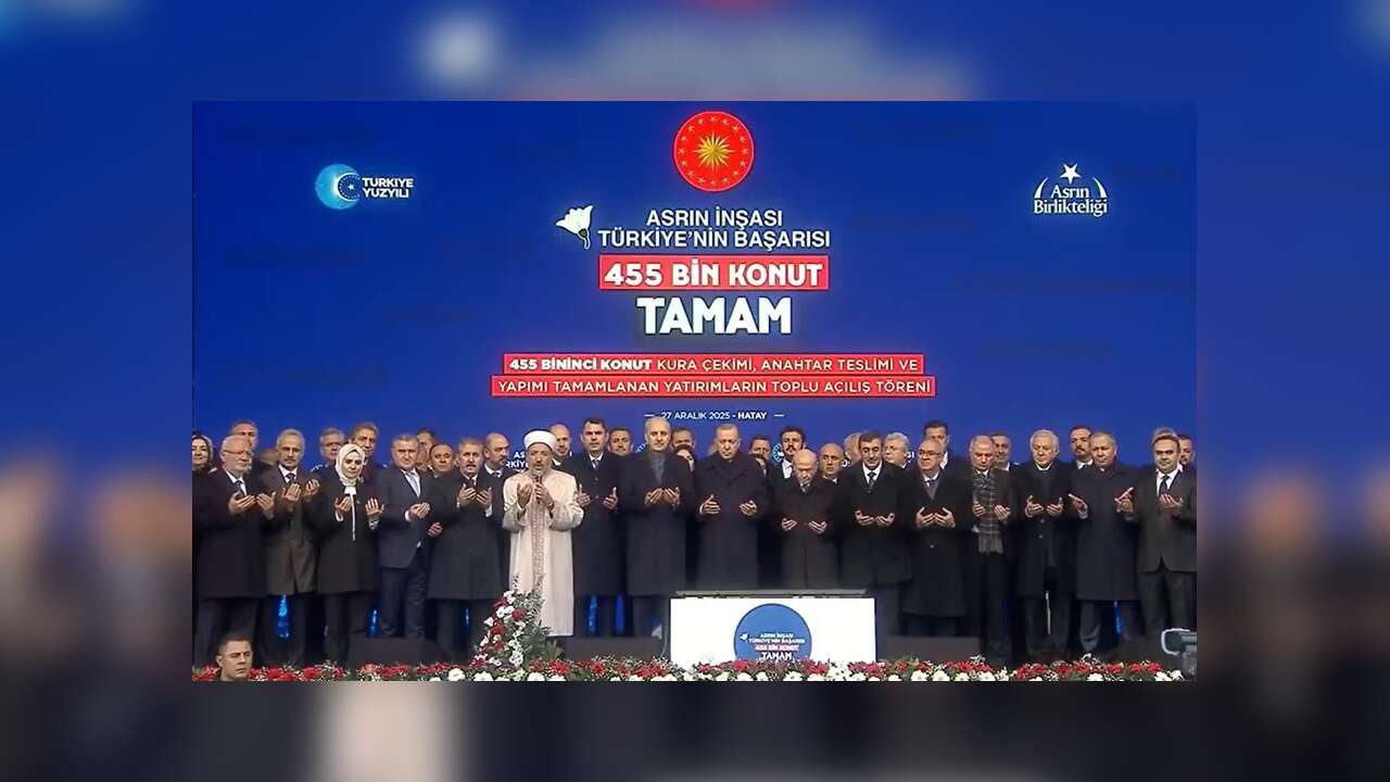 Cumhurbaşkanı Erdoğan: 455 bininci afet konutumuzu hak sahibi kardeşlerimize teslim etmenin gururunu yaşıyoruz