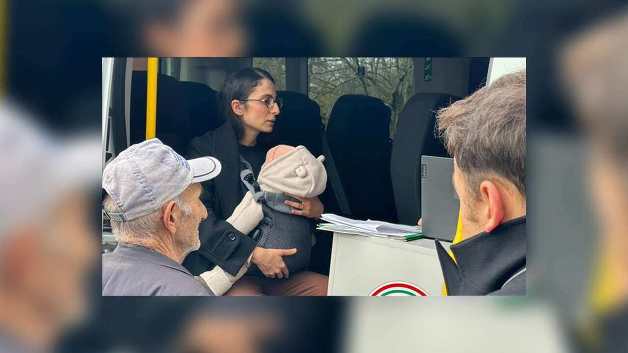 Adalet Bakanı Tunç'tan kucağında bebeğiyle keşfe çıkan hakime tebrik