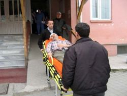 Başına Kalıp Direği Düşen İşçi Yaralandı