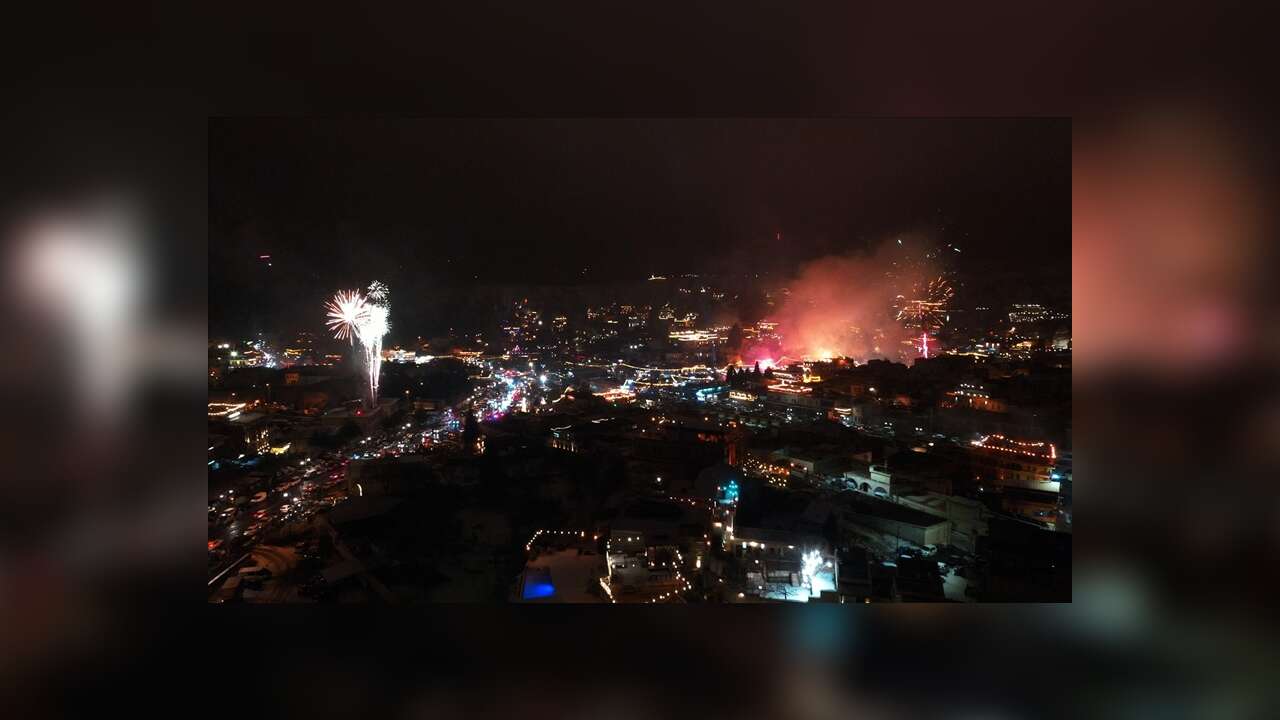 TÜRKİYE'DE YENİ YIL KUTLAMALARI