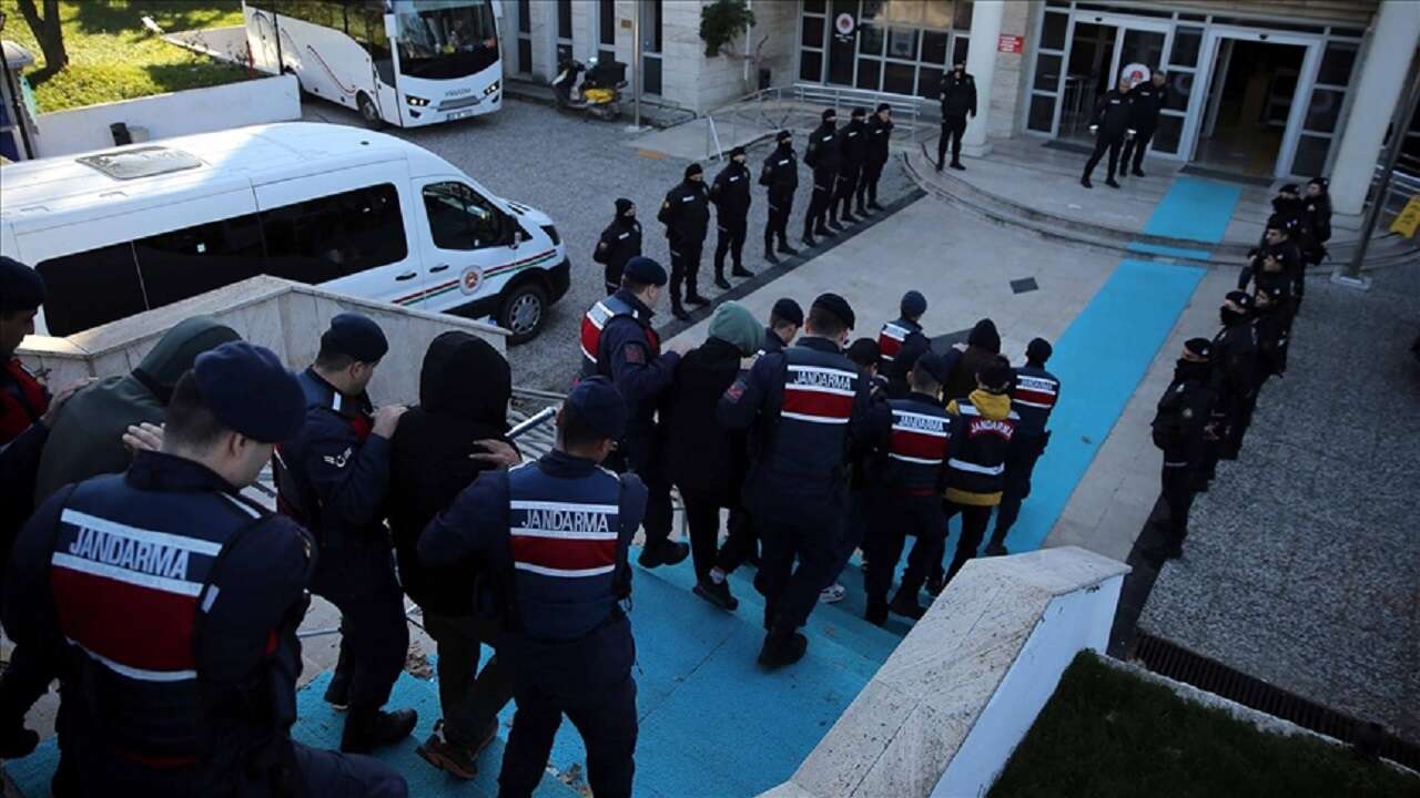 Terör örgütü DEAŞ'a yönelik Muğla merkezli operasyonda 18 şüpheli adliyede