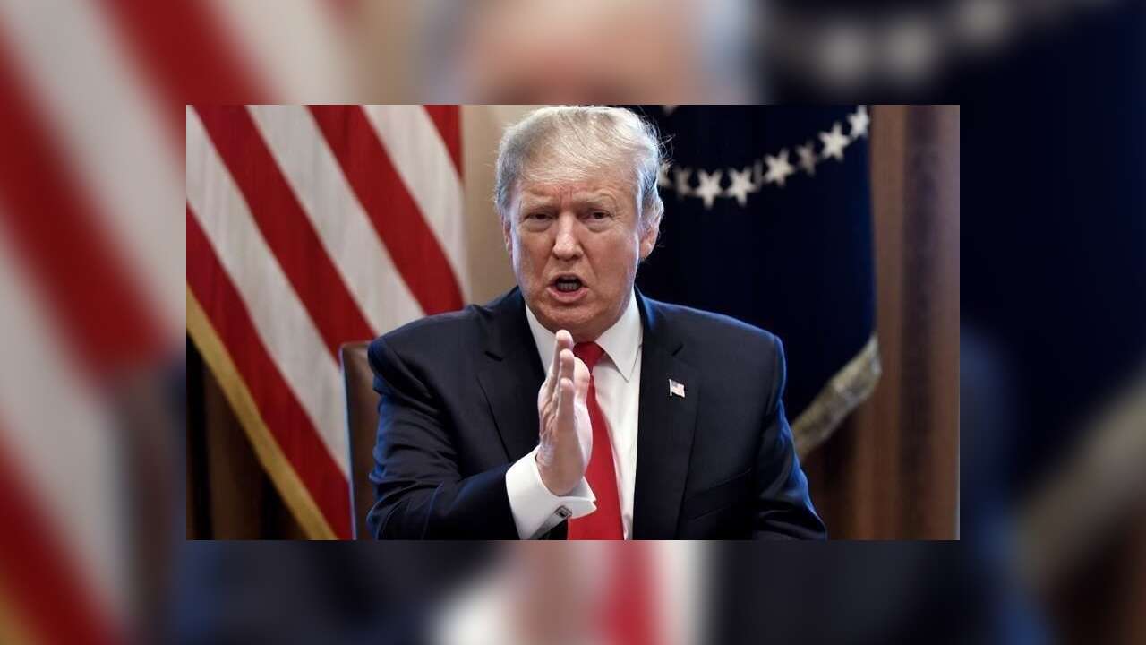 Trump: Maduro ile eşi yakalanarak ülke dışına çıkarılmıştır