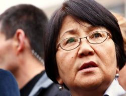 Otunbayeva: Bakiyev'le Görüşebiliriz!