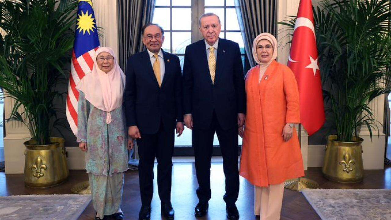 Cumhurbaşkanı Erdoğan, Malezya Başbakanı İbrahim ile görüştü