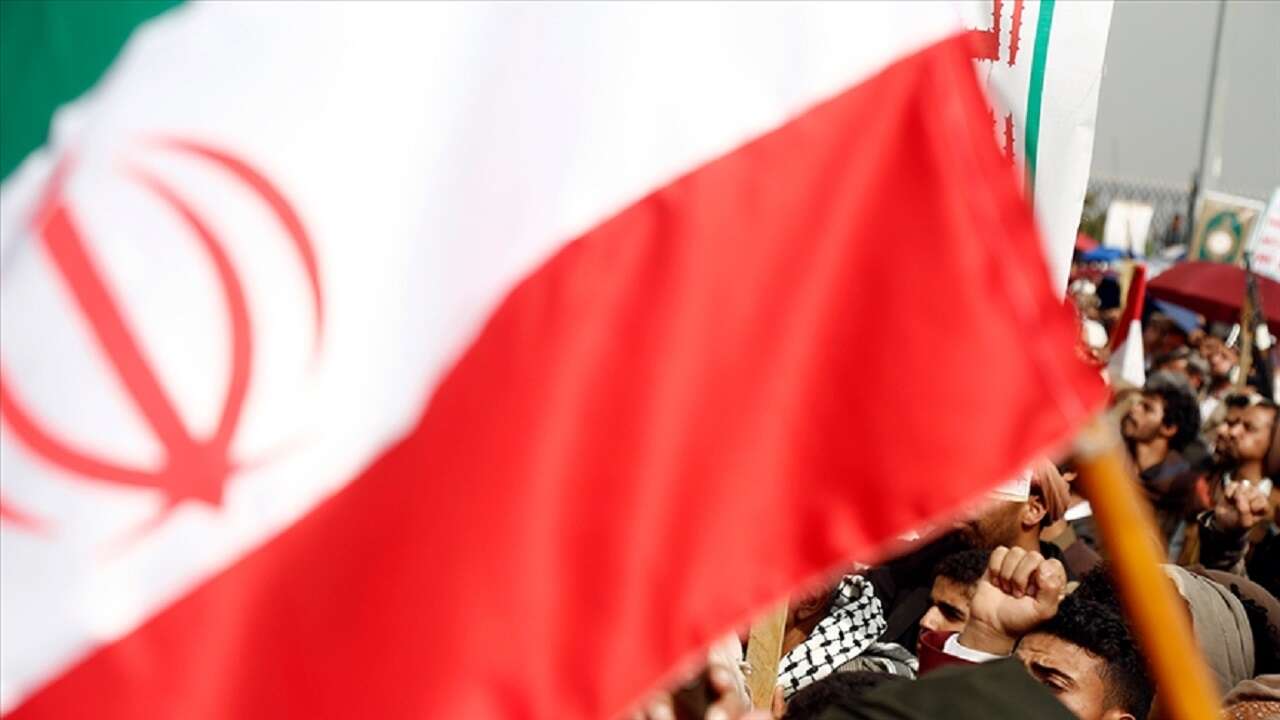 İran'da gösteriler 12. gününde çeşitli kentlerde devam ediyor