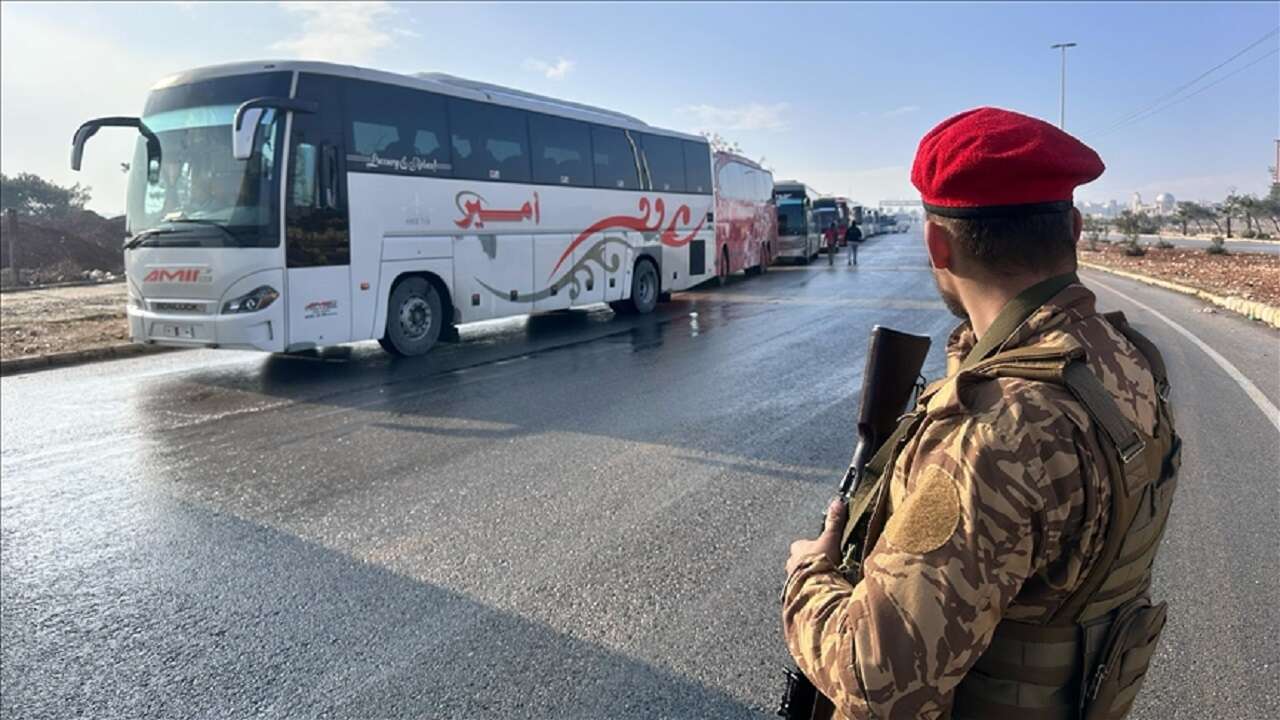 Suriye'de terör örgütü YPG/SDG mensuplarının Fırat Nehri’nin doğusuna gönderilmesi için “tahliye” süreci başladı