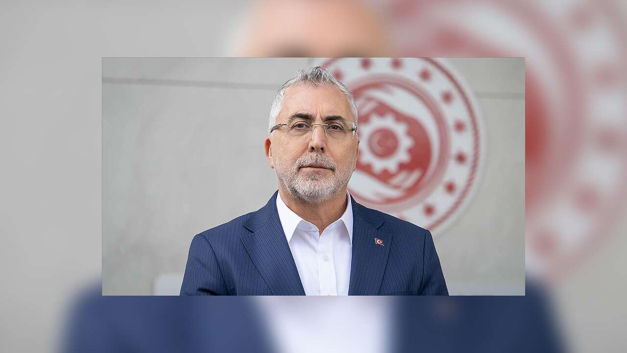 Bakan Işıkhan'dan en düşük emekli aylığının 20 bin liraya yükseltilmesiyle ilgili kanun teklifine ilişkin paylaşım