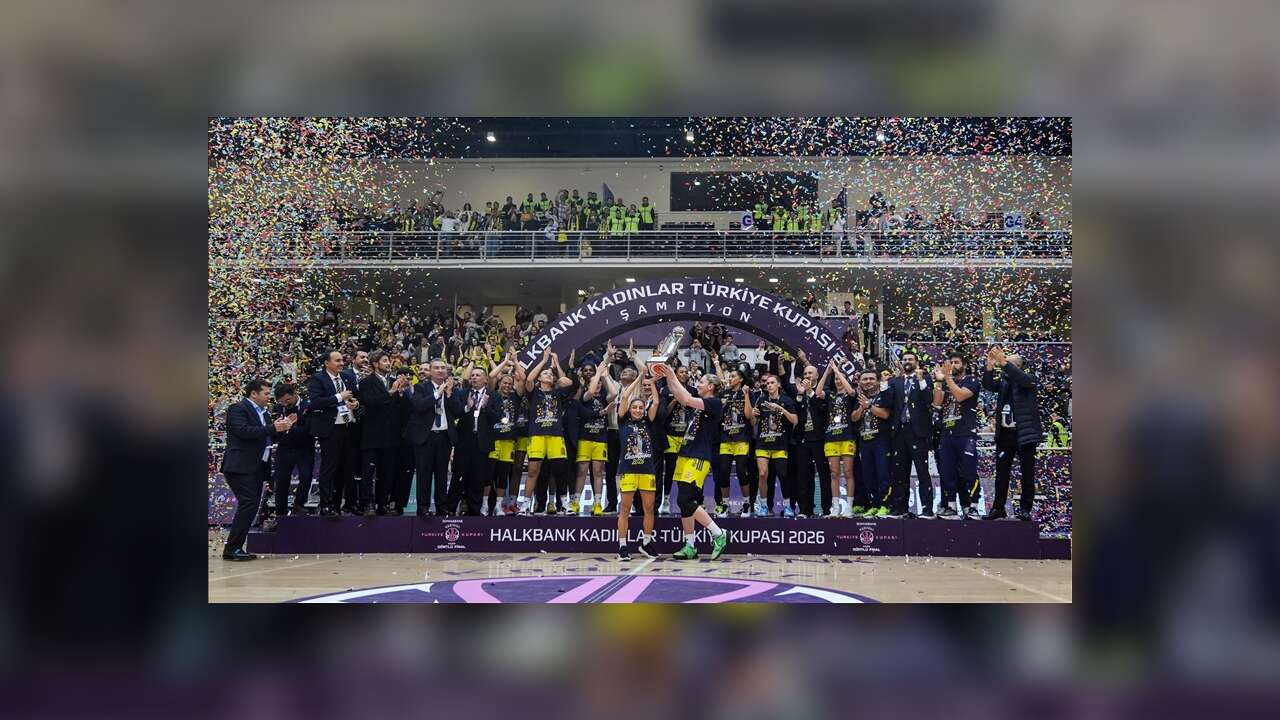 Basketbol Halkbank Kadınlar Türkiye Kupası'nı Fenerbahçe Opet kazandı