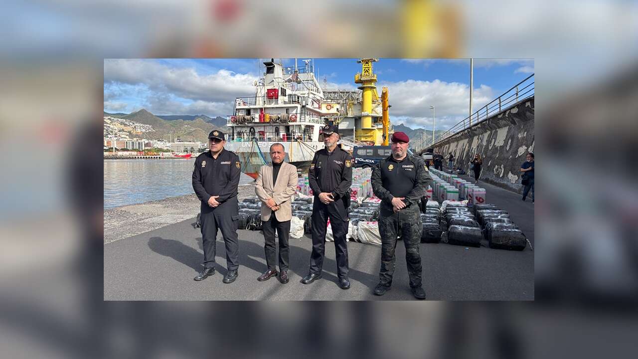 İspanyol polisi, Atlantik Okyanusu'ndaki ticari gemide yaklaşık 10 Ton kokain ele geçirdi