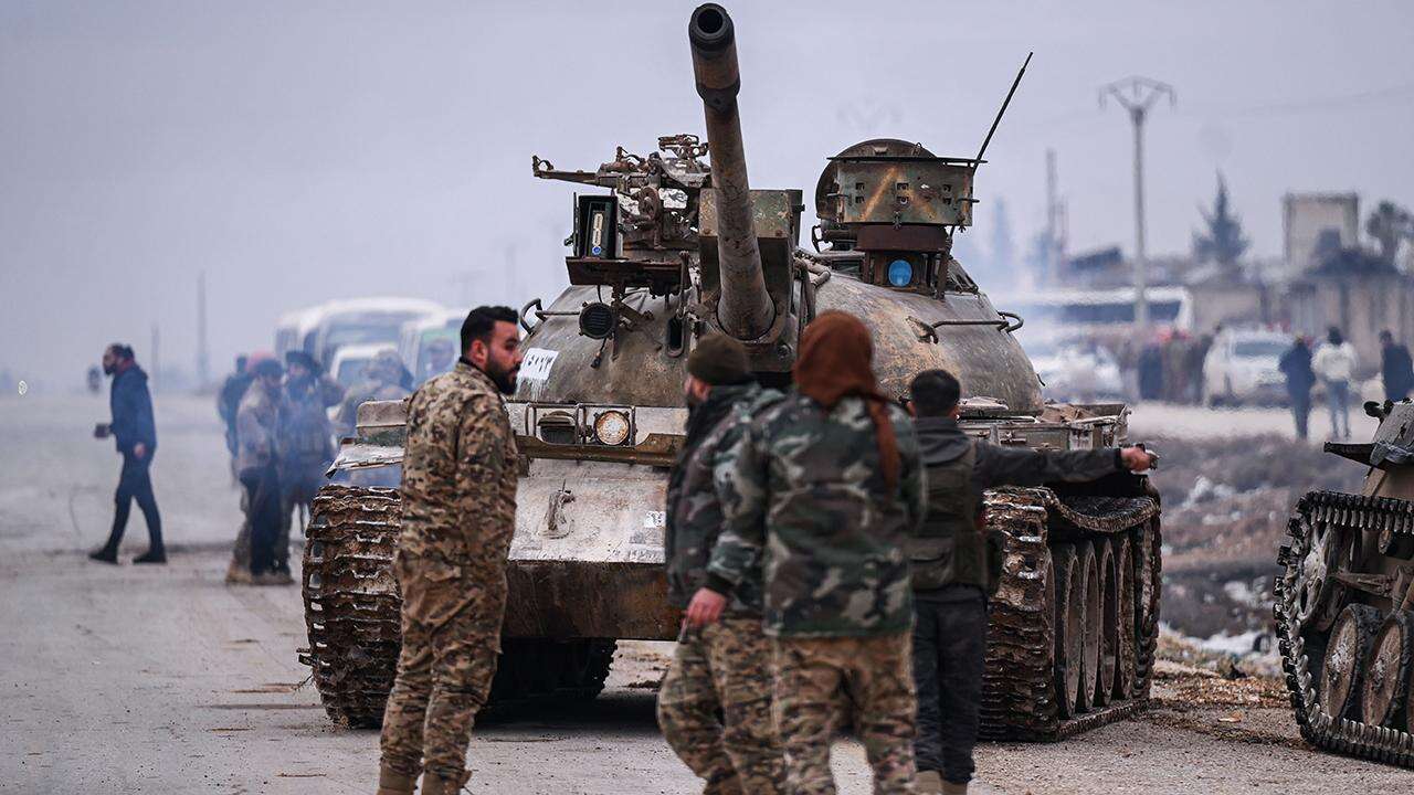 Suriye ordusu, Deyr Hafir bölgesine ilk askeri birliklerin girmeye başladığını duyurdu