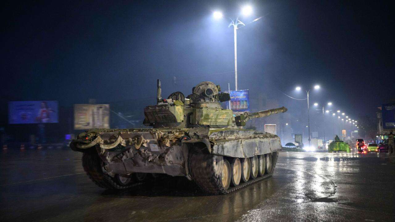 Suriye ordusu terör örgütü YPG'nin işgali altındaki Tabka'ya girmeye başladı