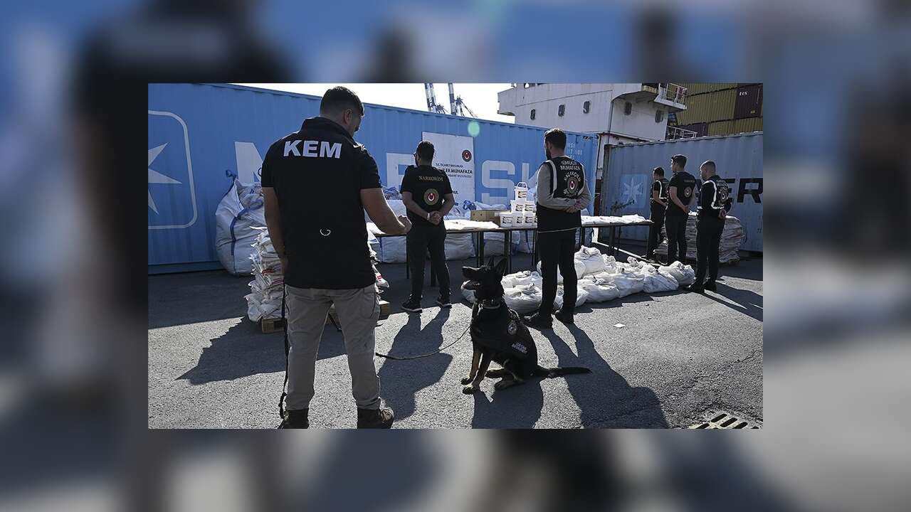 Gümrükler Muhafaza ekipleri zehir tacirlerine göz açtırmadı