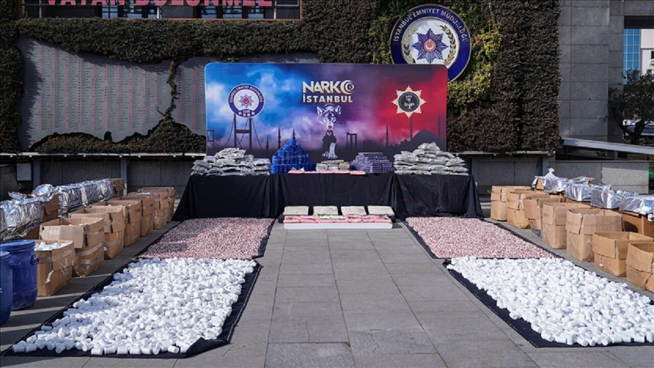 İst'daki uyuşturucu operasyonlarında gözaltına alınan 37 şüpheli tutuklandı