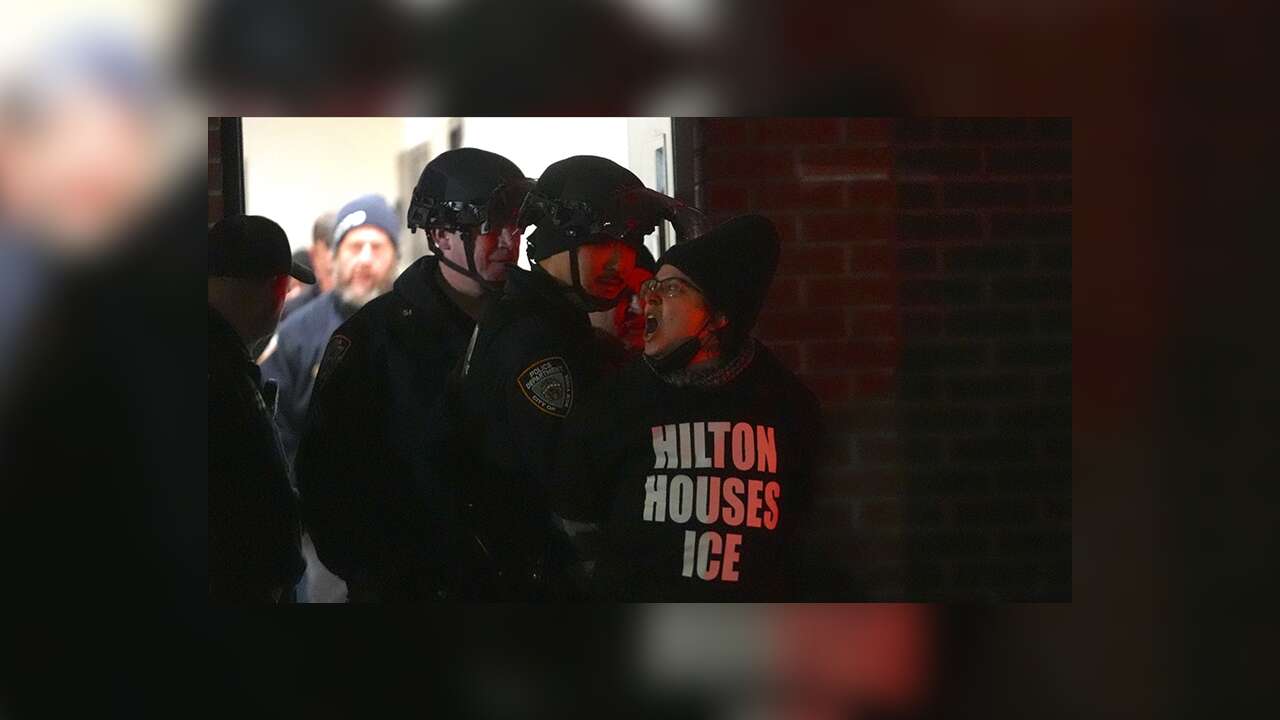 ABD'de ICE karşıtı protestolarda gözaltılar sürüyor