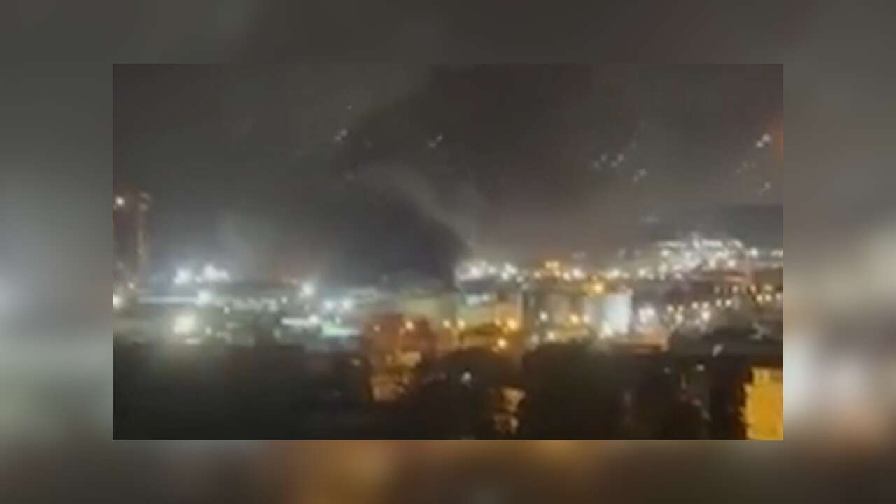 Son dakika: TÜPRAŞ İzmit rafinerisinde patlama