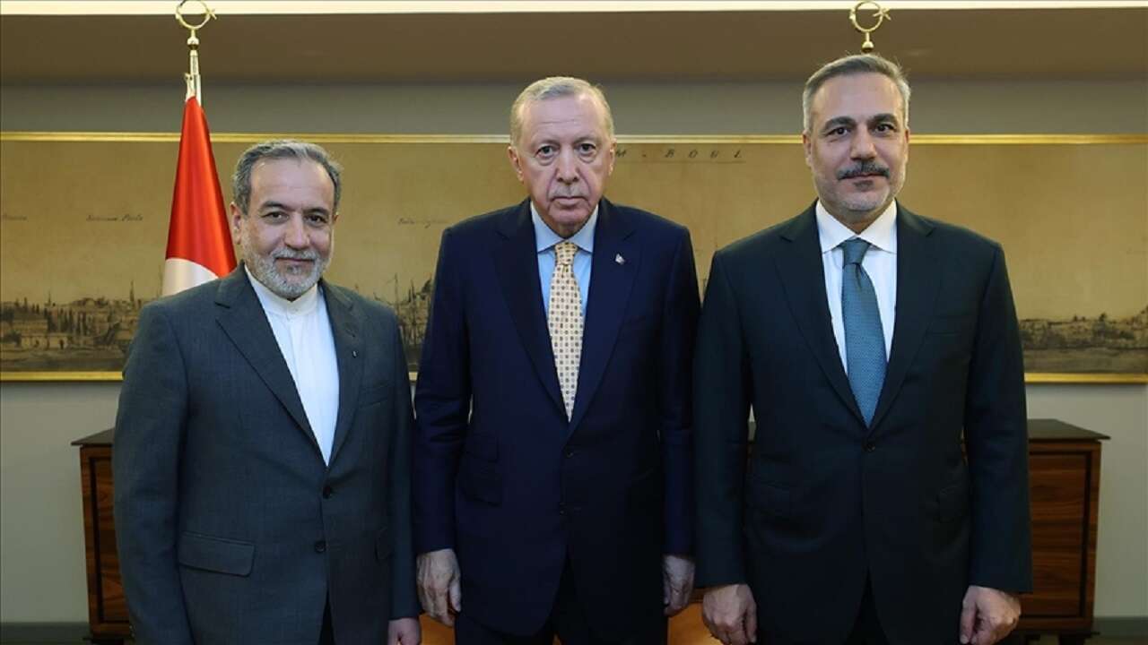 Cumhurbaşkanı Erdoğan, İran Dışişleri Bakanı Erakçi'yi kabul etti